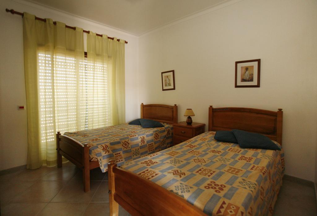 Apartamentos Coral Do Vau 포티마오 객실 사진